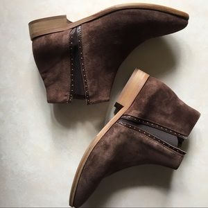 ITALEAU “Miralda” Waterproof Suede Bootie